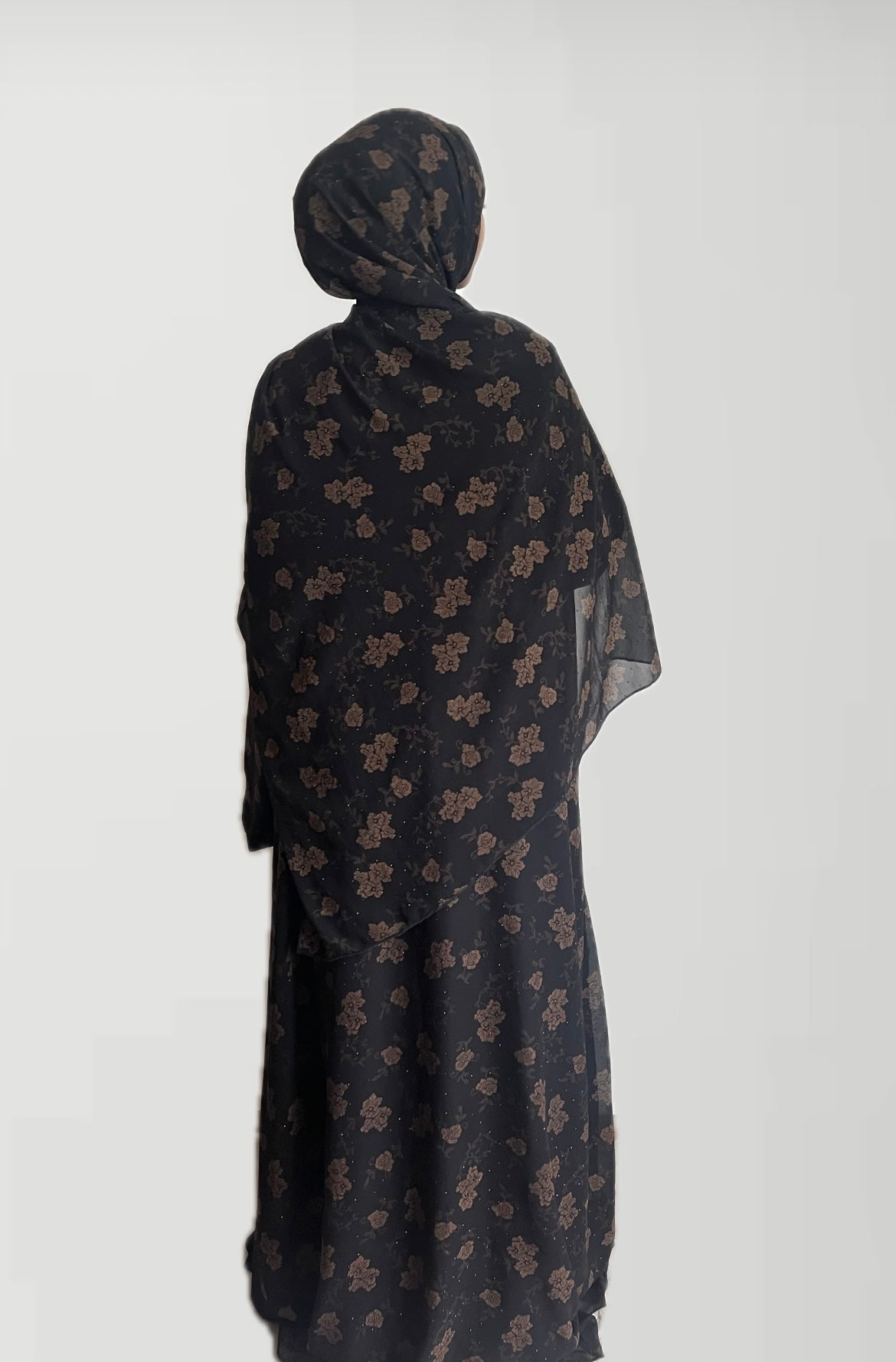 ABAYA | NIGHT | BEIGE CLOSED